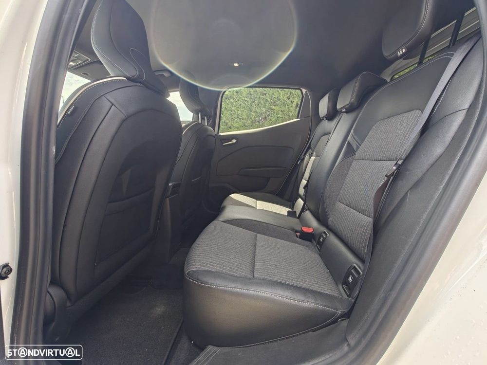 Renault Clio - 8