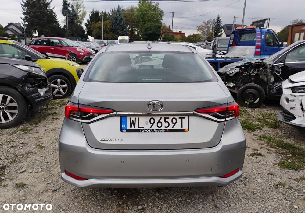 Toyota Corolla - 19