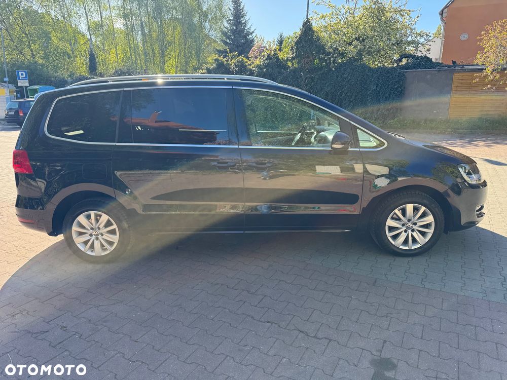 Volkswagen Sharan 2.0 TDI DSG BlueMotion Technology Highline - 4