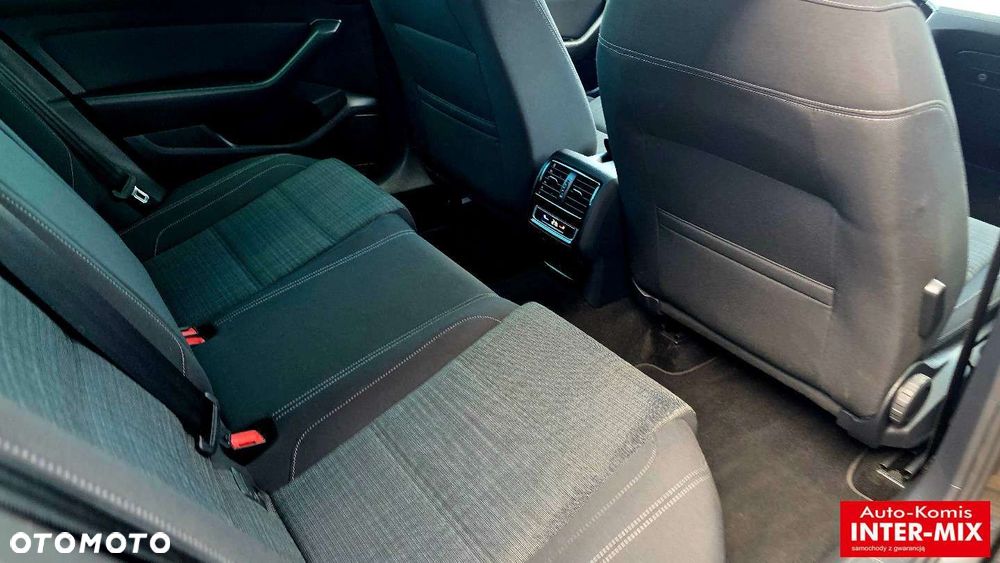 Volkswagen Passat - 40