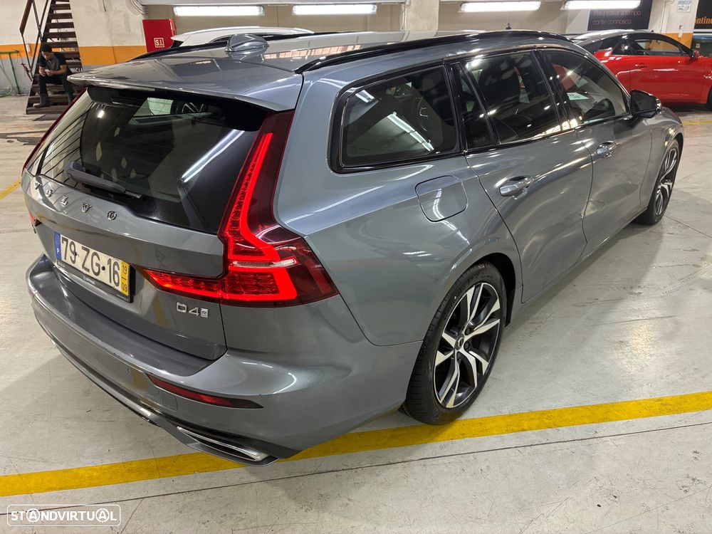 Volvo V60 2.0 D4 R-Design Geartronic — fotografia 5