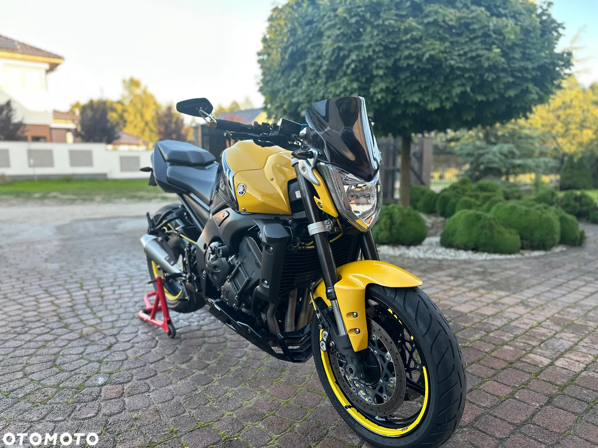 Yamaha FZ - 7