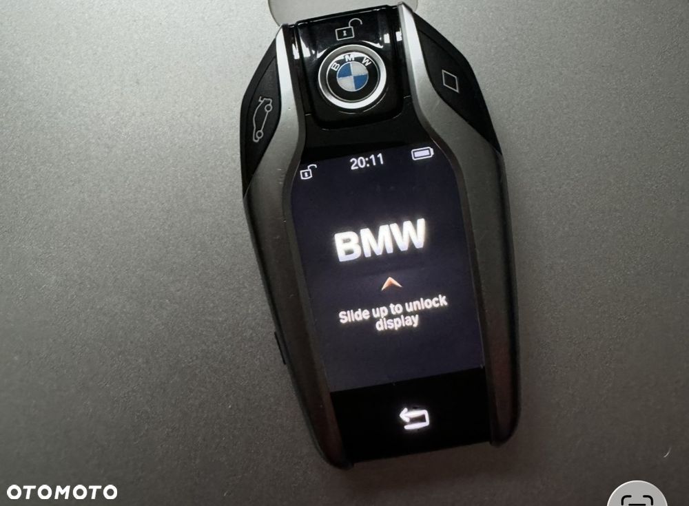 BMW Seria 8 - 40