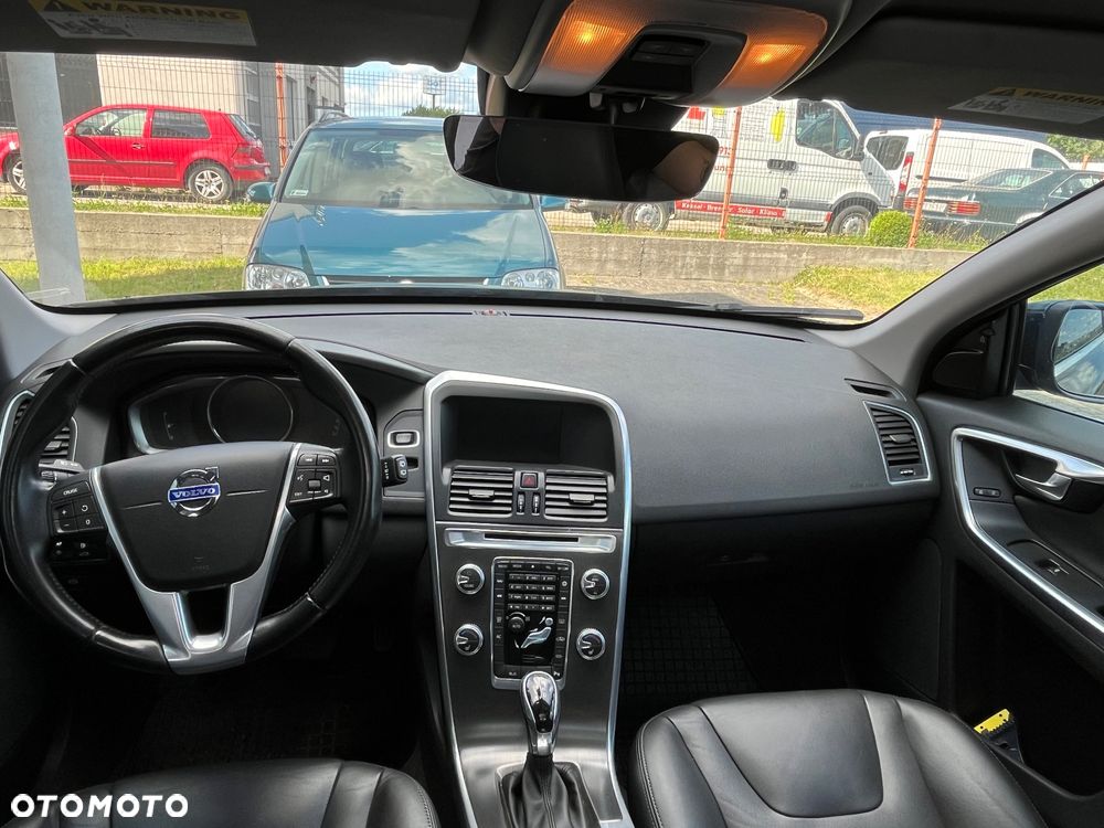 Volvo XC 60 T5 Geartronic Momentum - 11