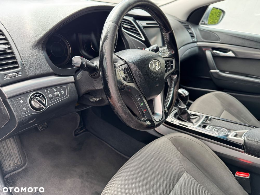 Hyundai i40 i40cw 1.7 CRDi blue Style - 17