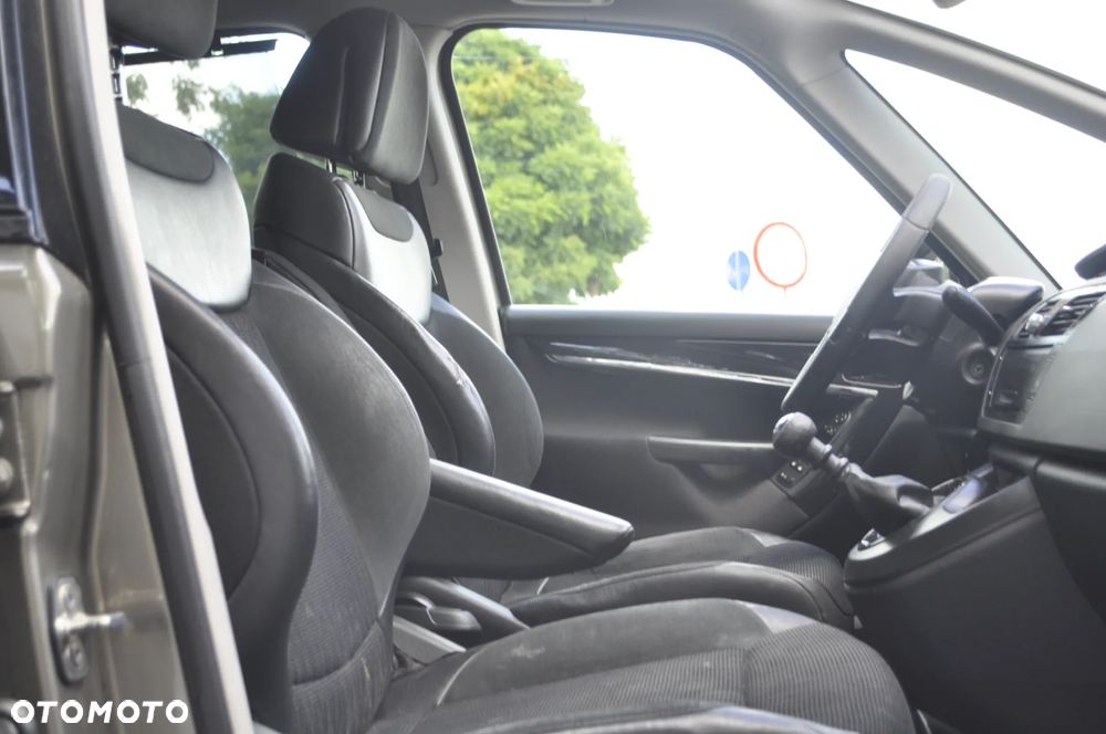 Citroën C4 Grand Picasso - 11