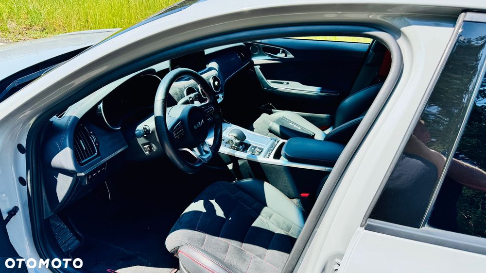 Kia Stinger 3.3 T-GDI V6 GT Prestige Line AWD - 12