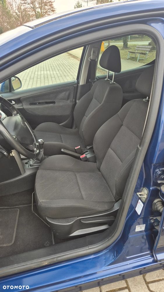 Peugeot 207 - 5