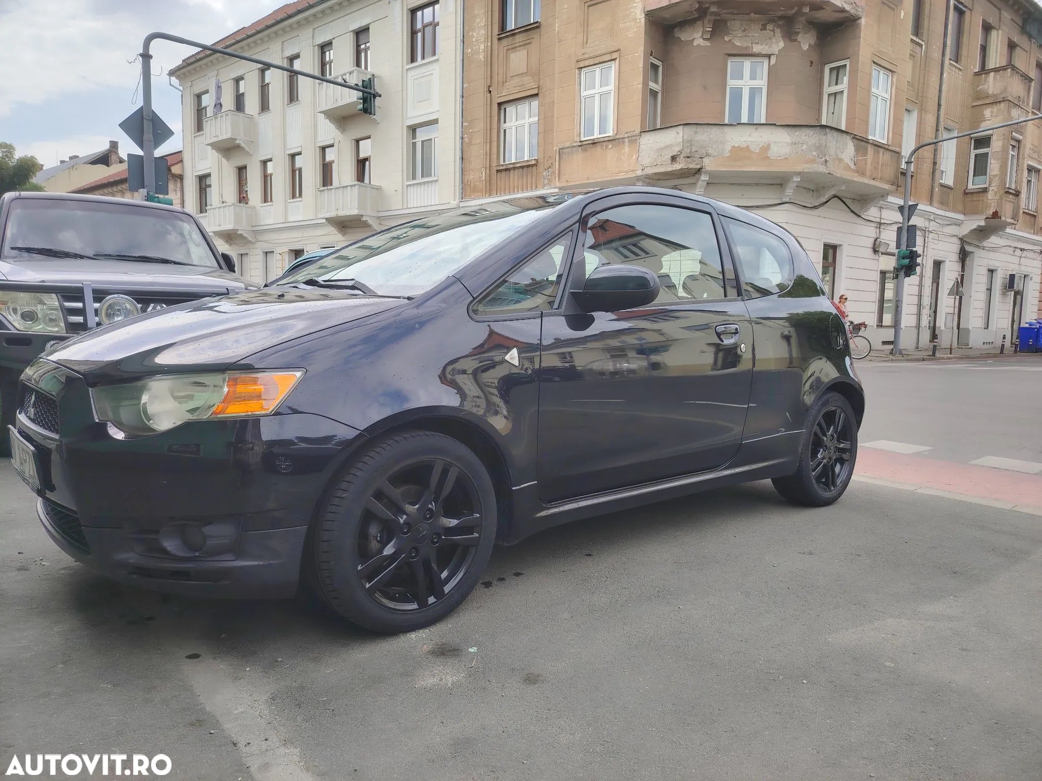 Mitsubishi Colt - 1