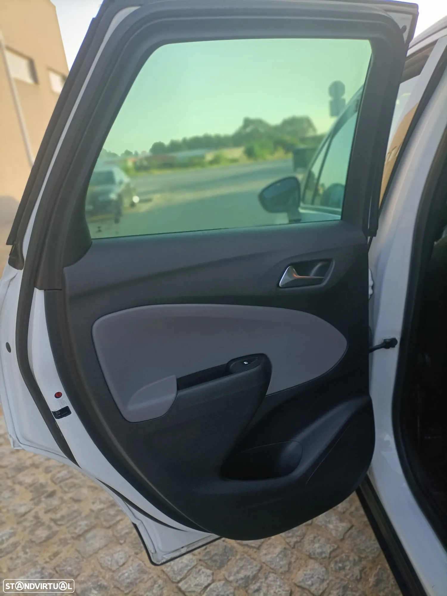 Opel Crossland X 1.2 T 120 Anos - 19