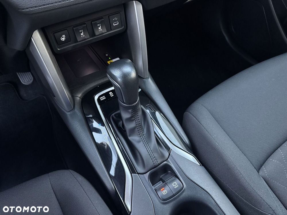 Toyota Corolla Cross - 27