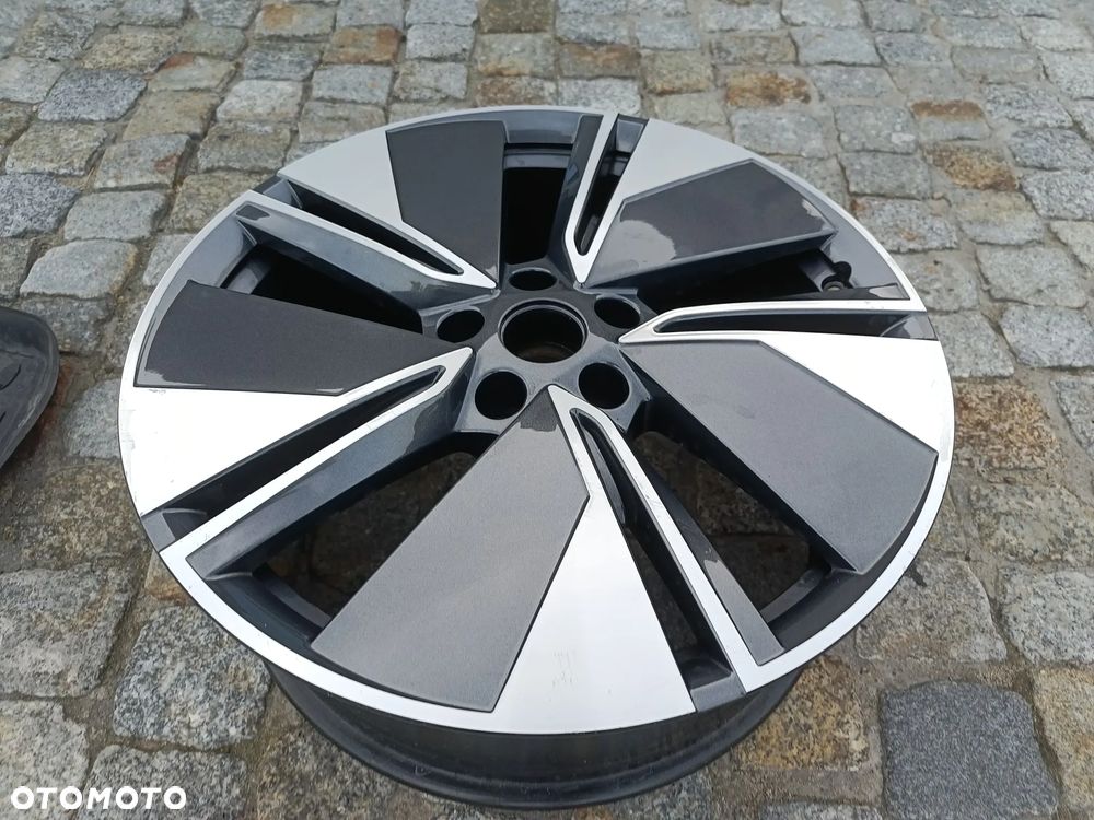 Felga aluminiowa 19 Skoda Enyaq 8Jx19 H2 ET45 5LA601025 - 12