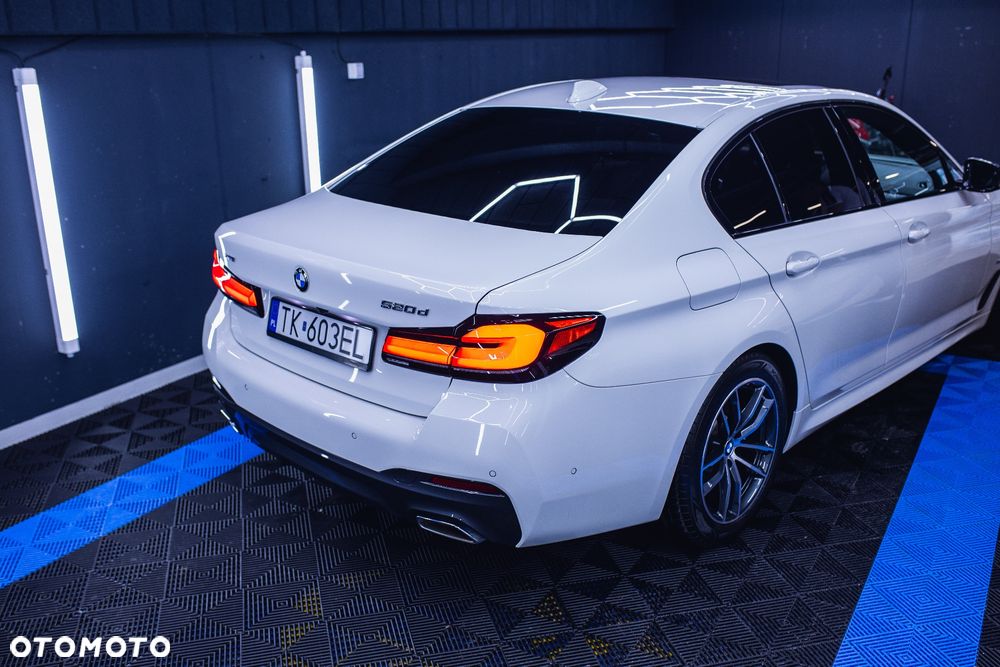 BMW Seria 5 520d xDrive MHEV M Sport sport - 5