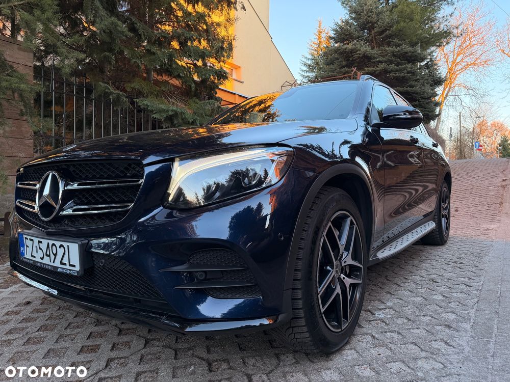 Mercedes-Benz GLC 250 4Matic 9G-TRONIC AMG Line - 12