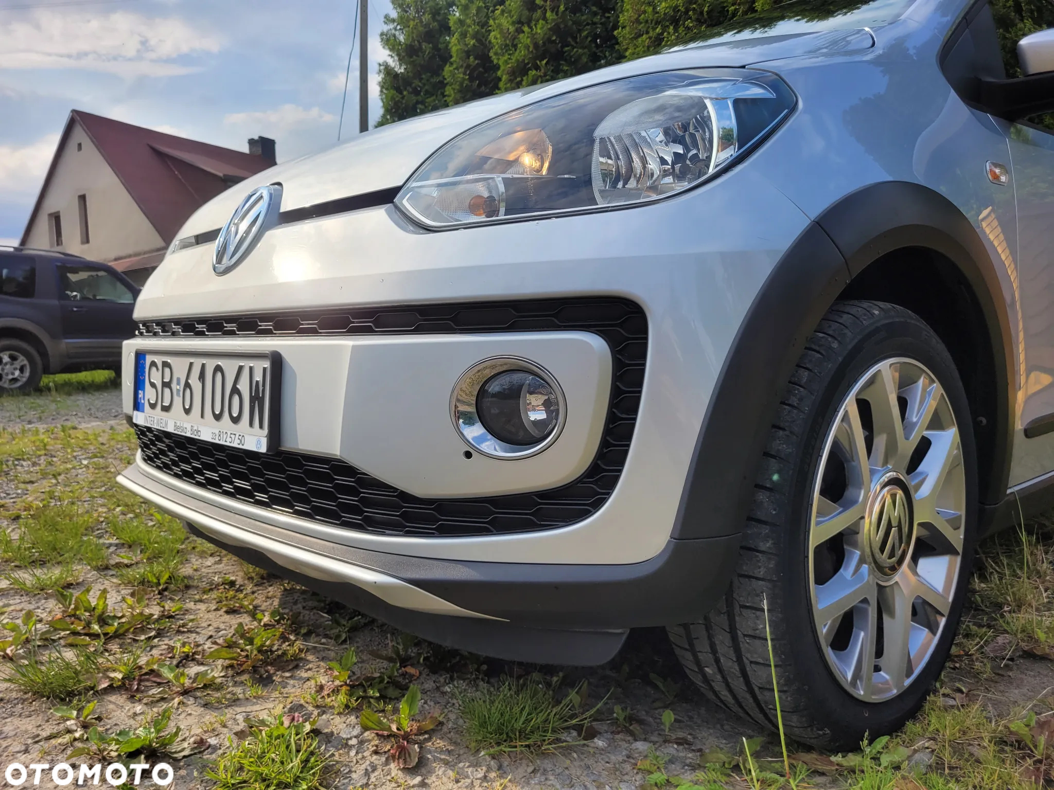 Volkswagen up! 1.0 cross - 11