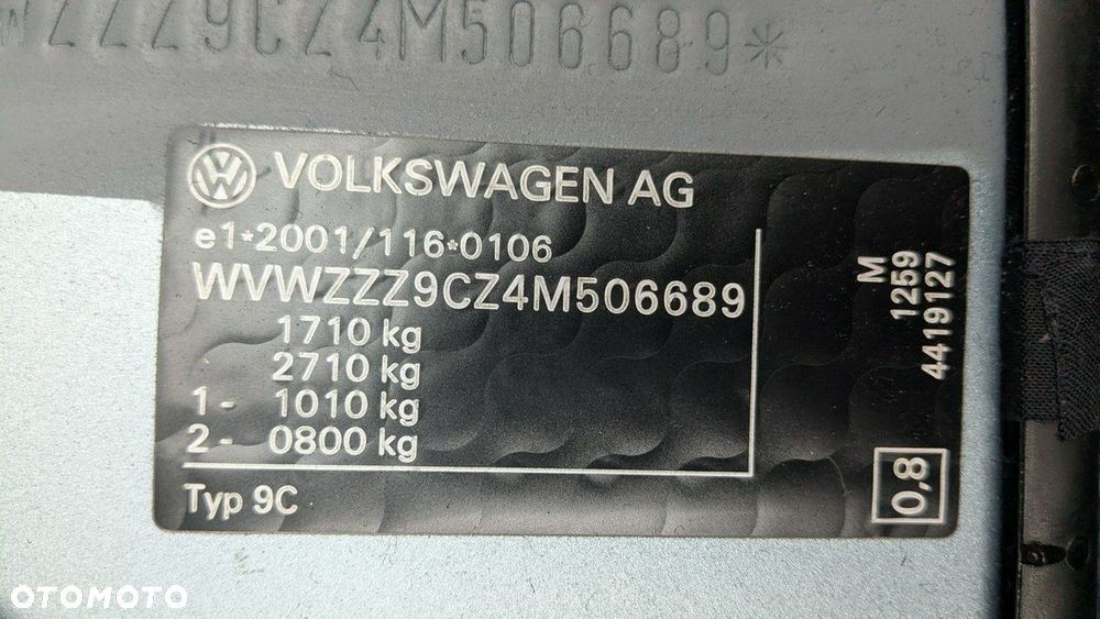 Volkswagen New Beetle - 21