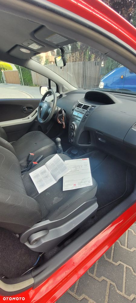 Toyota Yaris - 13