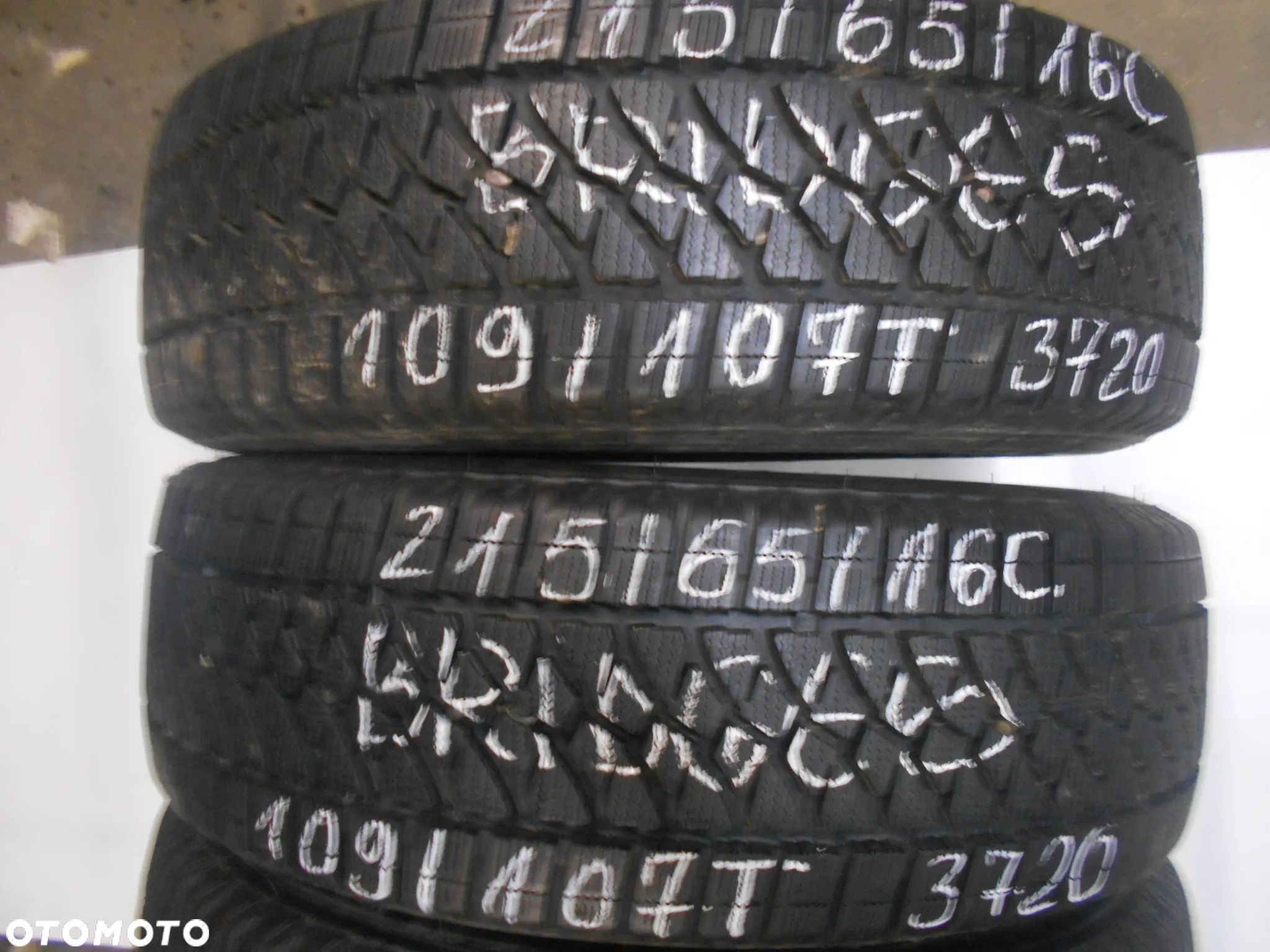 OPONY  215/65R16C BRIDGESTONE BLIZZAK W 810 DOT 3720 9MM - 1