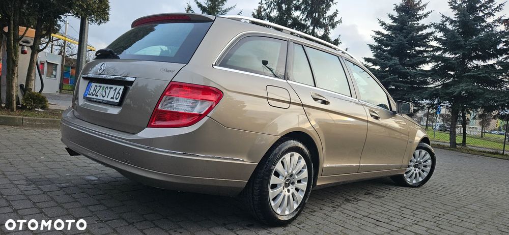 Mercedes-Benz Klasa C 180 T CGI Automatik BlueEFFICIENCY Avantgarde - 4