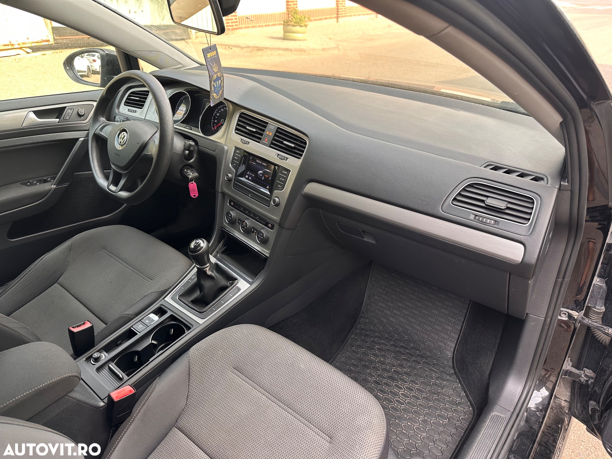 Volkswagen Golf 1.6 BlueTDI Comfortline - 5