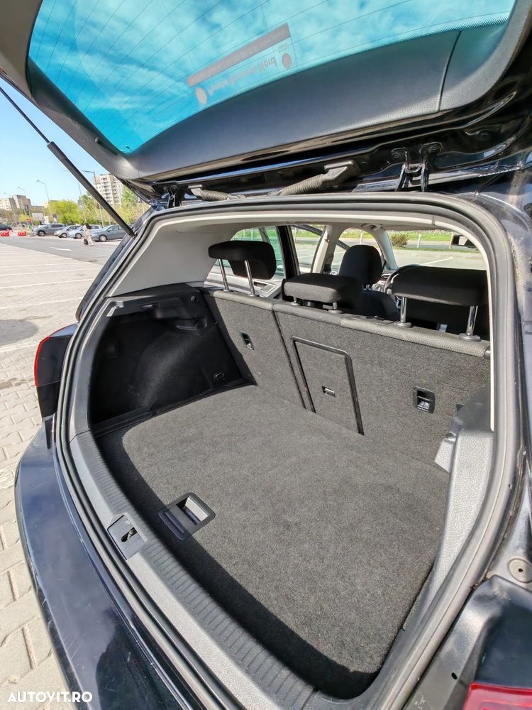 Volkswagen Golf 1.6 TDI DSG BMT Comfortline - 11