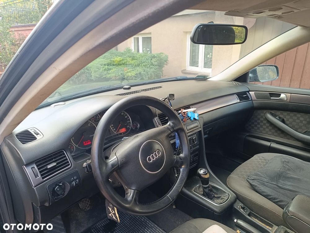 Audi A6 Avant 1.9 TDI - 11