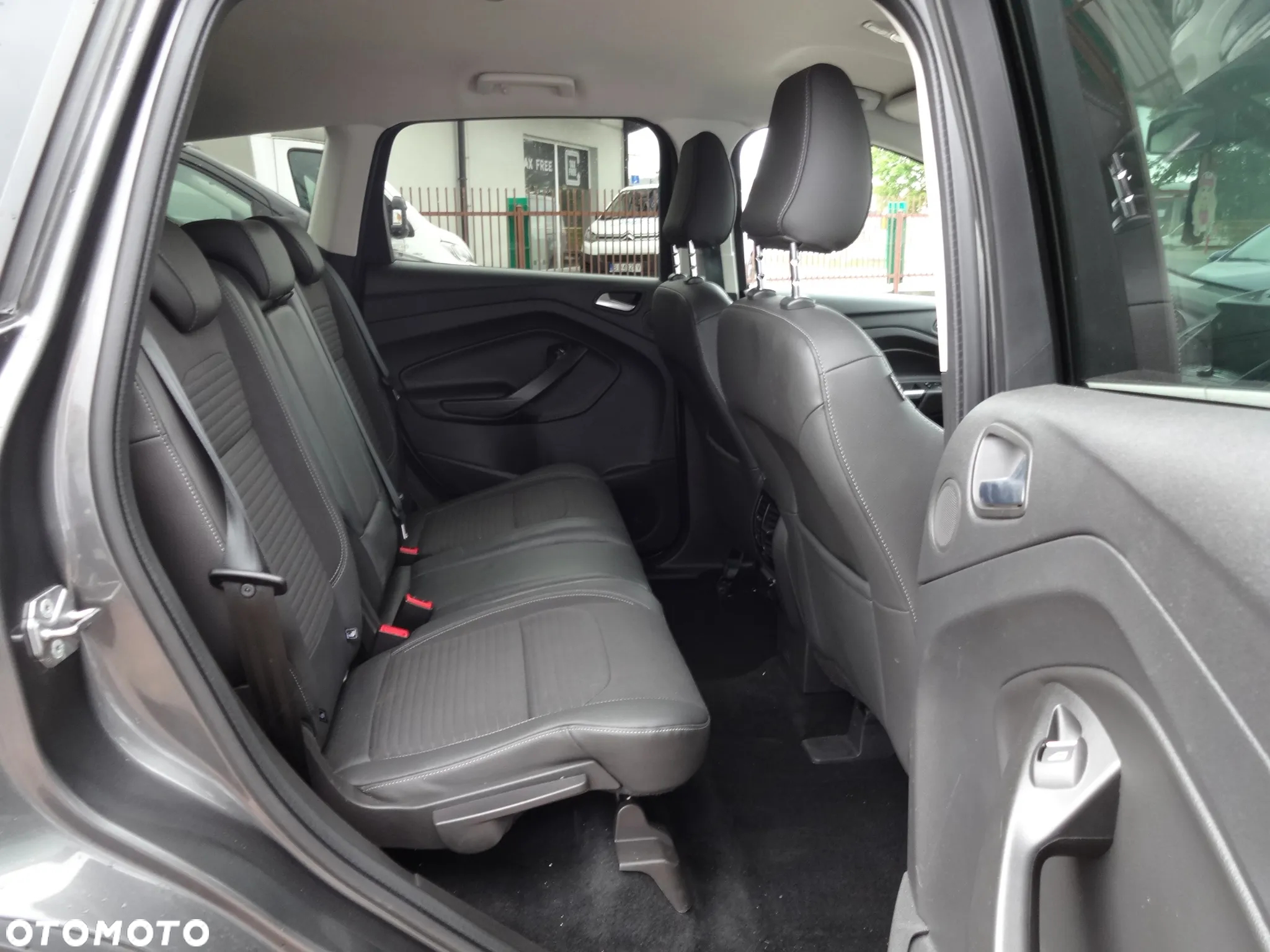 Ford Kuga 1.5 EcoBoost FWD Titanium ASS GPF - 10