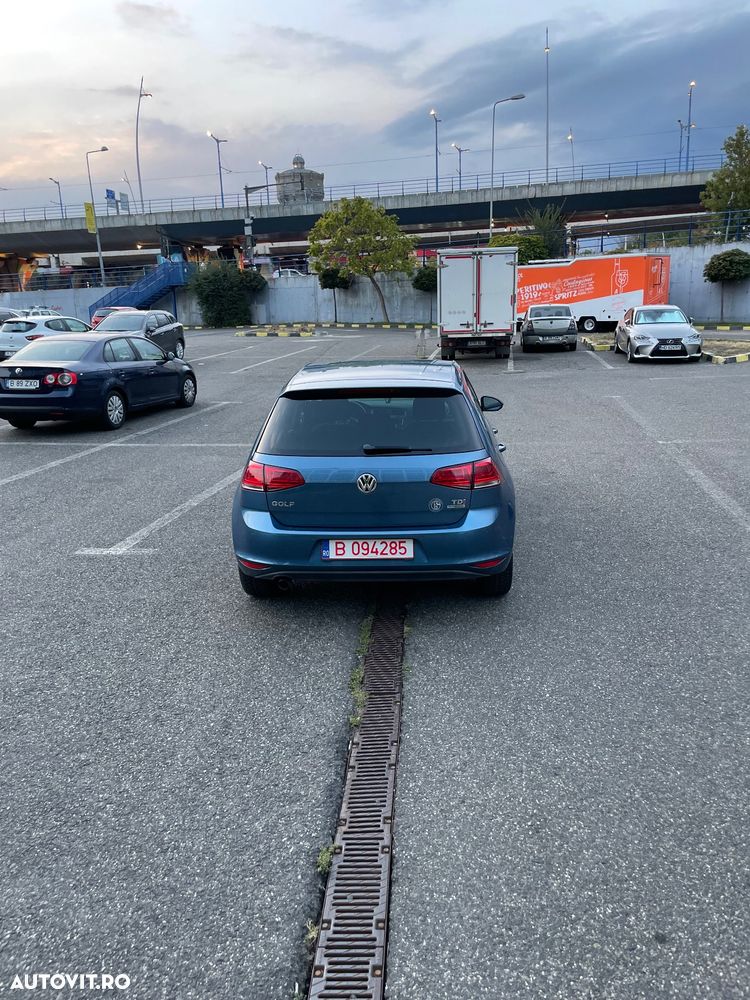 Volkswagen Golf 1.6 TDI BlueMotion Technology DPF Comfortline - 6