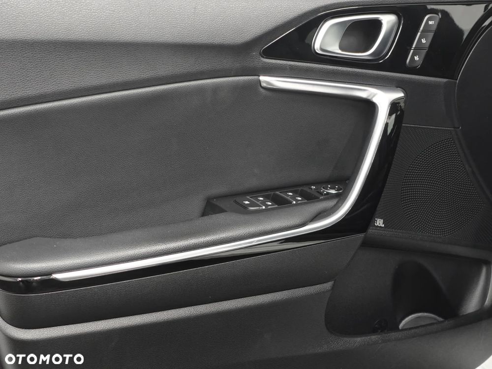 Kia Ceed 1.4 T-GDI OPF Platinum Edition - 18