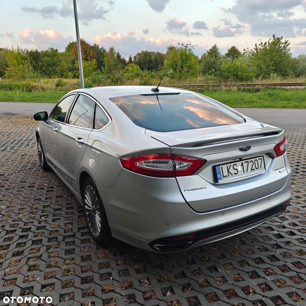 Ford Fusion 2.0 EcoBoost Titanium - 2