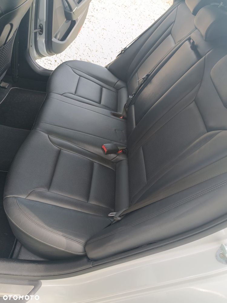 Hyundai i40 Kombi 1.7 CRDi DCT Premium - 19