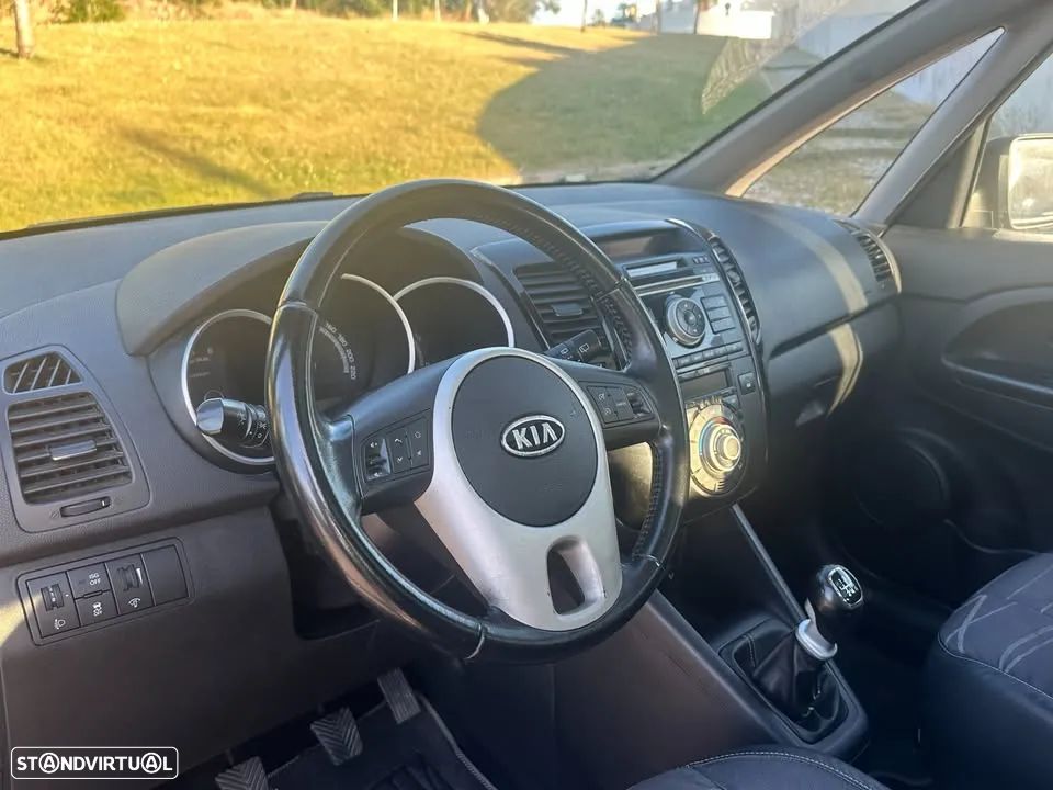 Kia Venga 1.4 CRDi TX ISG - 10