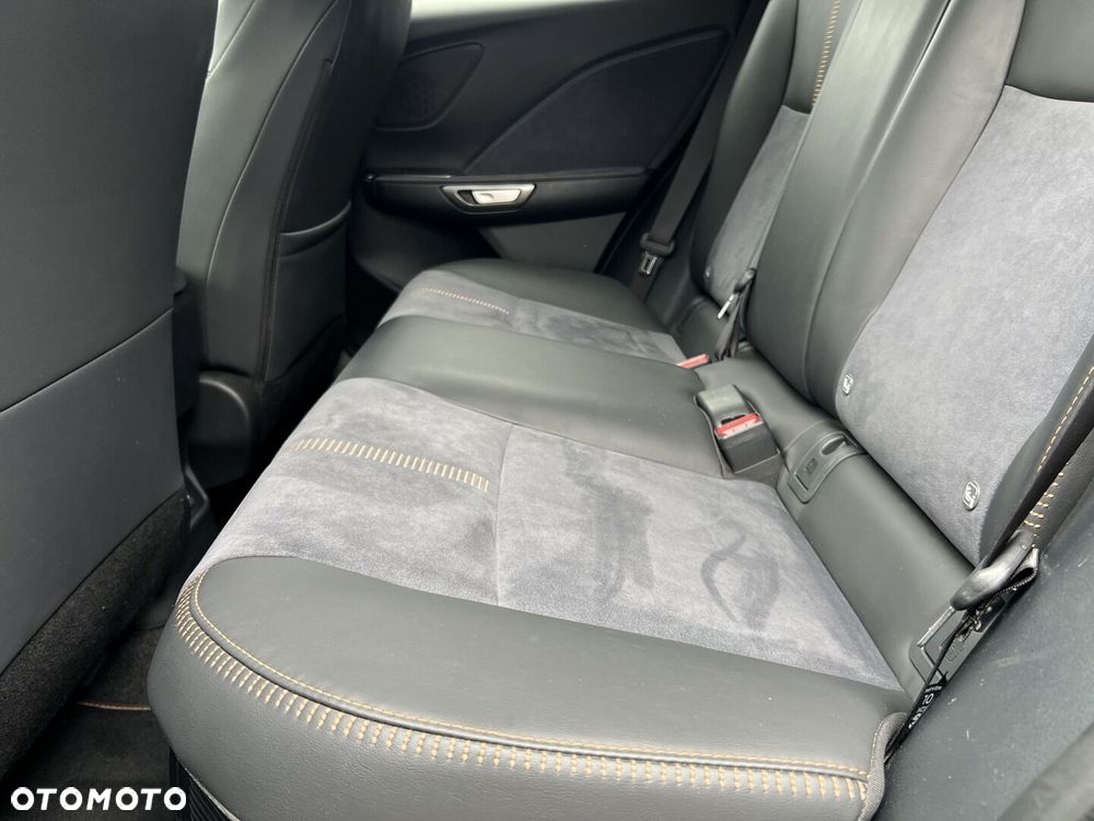 Lexus LBX 1.5 Hybrid Cool - 12