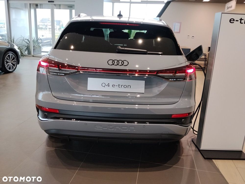 Audi Q4 e-tron - 5