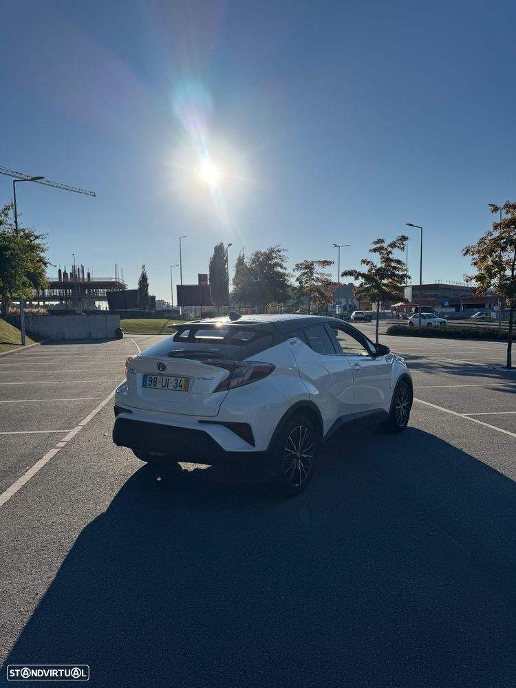 Toyota C-HR 1.8 HSD Exclusive+P.Luxury - 4