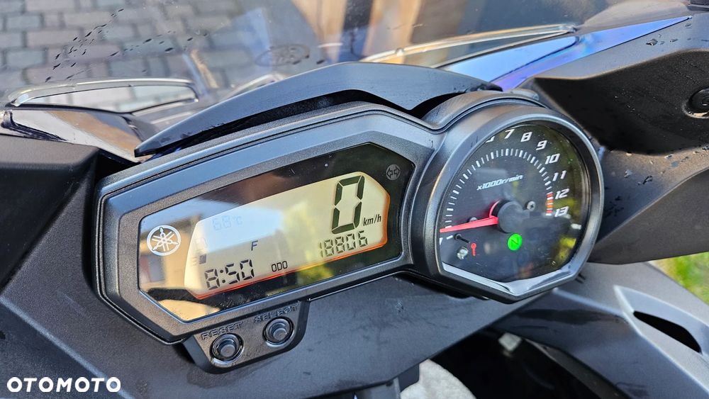 Yamaha XJ - 25