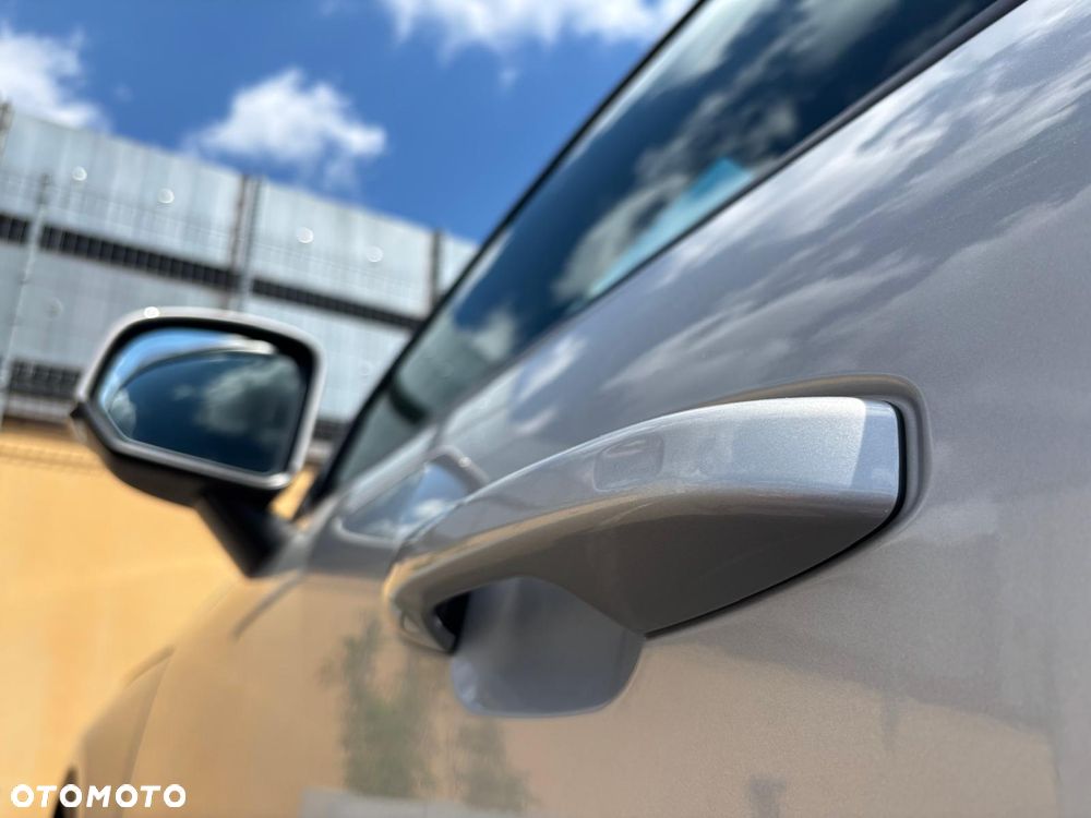 Volvo XC 40 B3 Core - 9