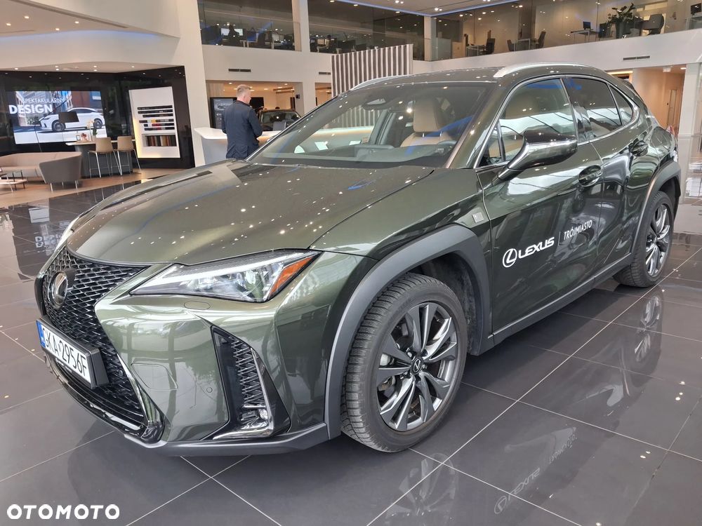 Lexus UX 250h F Sport AWD - 2