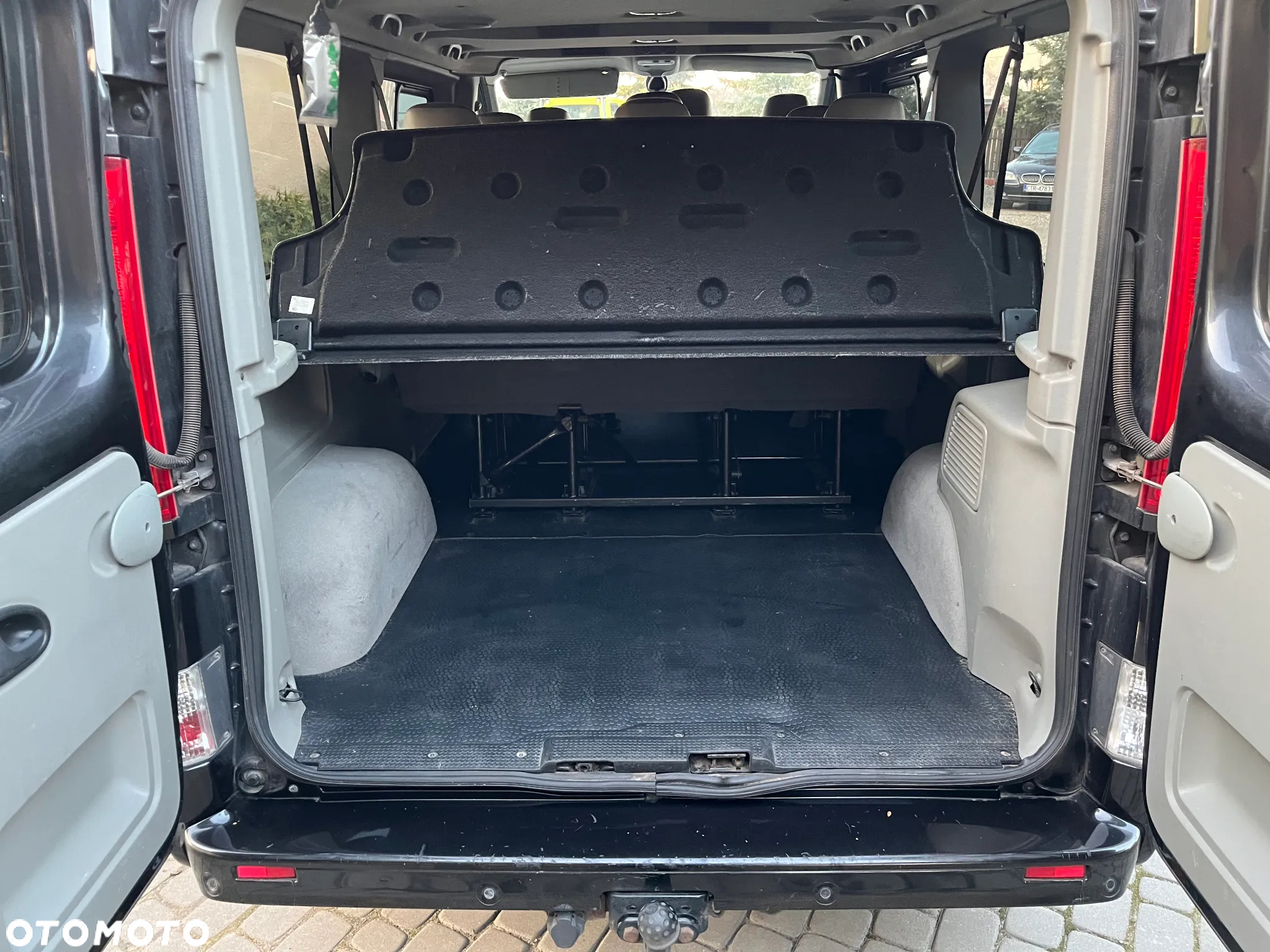 Opel Vivaro 2.0 CDTI L2H1 Easytronic Life Cosmo - 15
