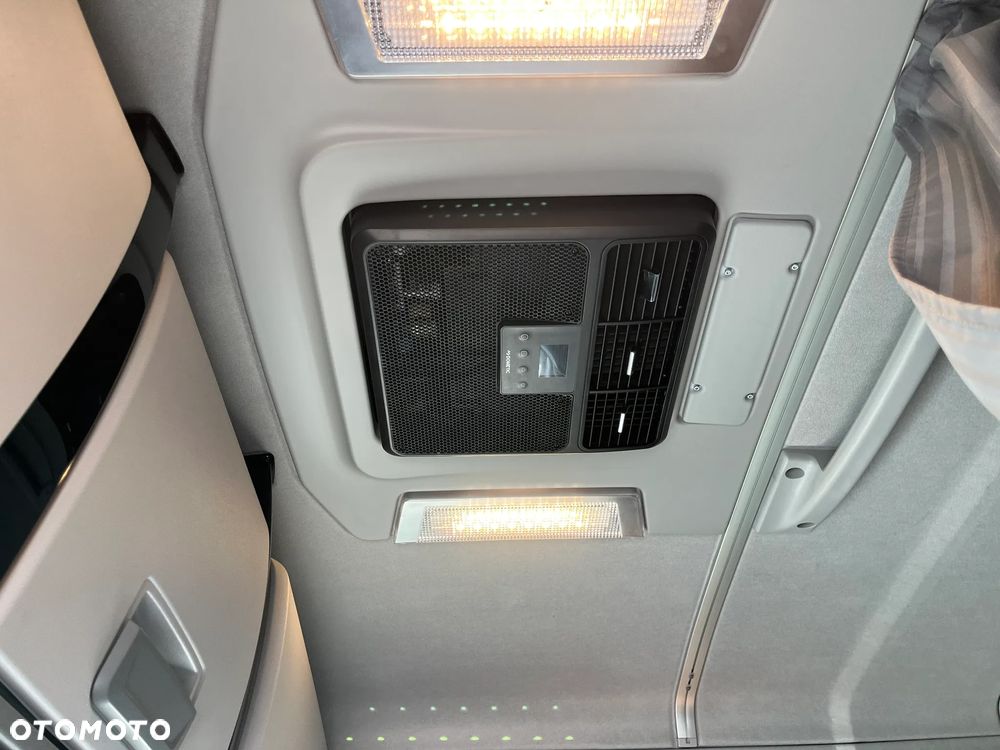 Renault HIGH 480 LOWDECK - 11