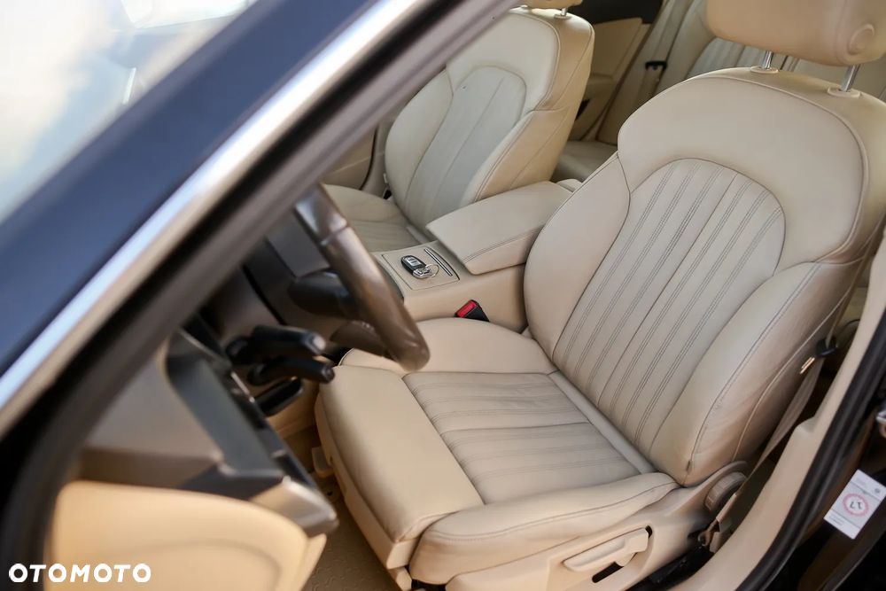 Audi A6 - 24