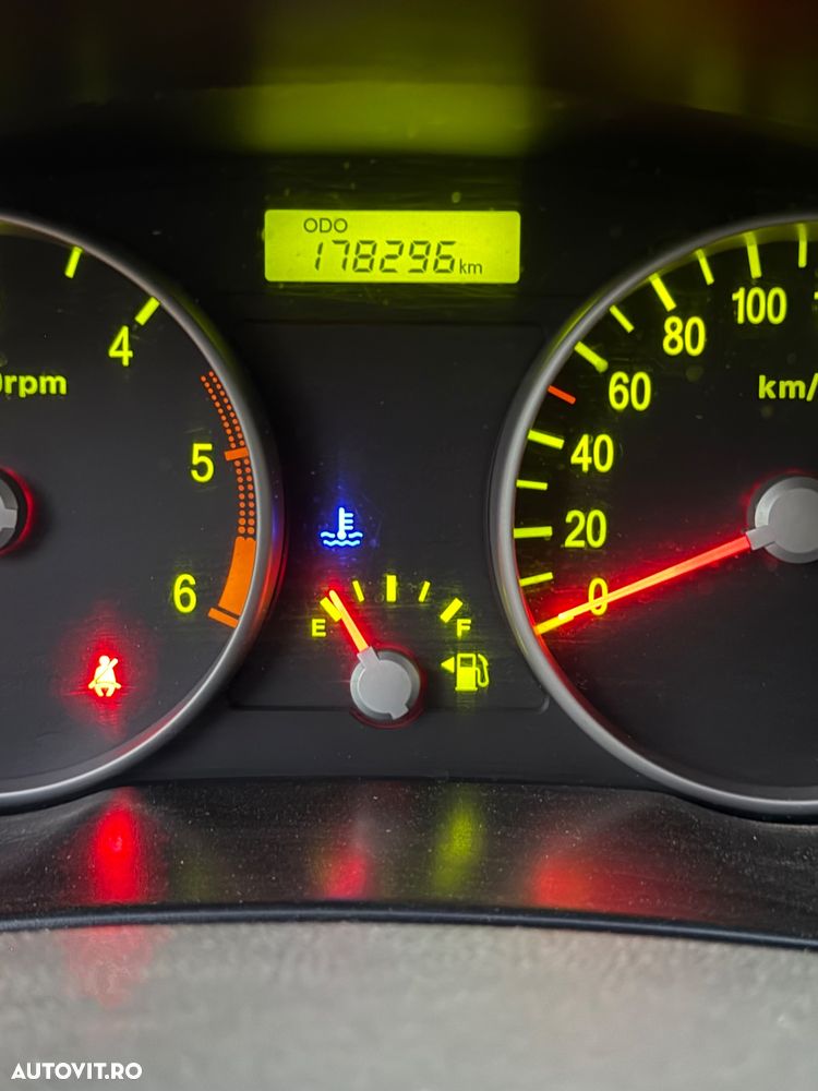 Hyundai Accent MC 1.5 CRDI 4DR GL COMFORT - 15