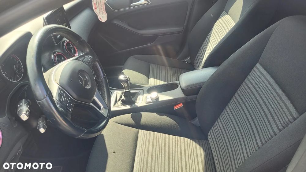 Mercedes-Benz Klasa A 180 CDI (BlueEFFICIENCY) Urban - 11