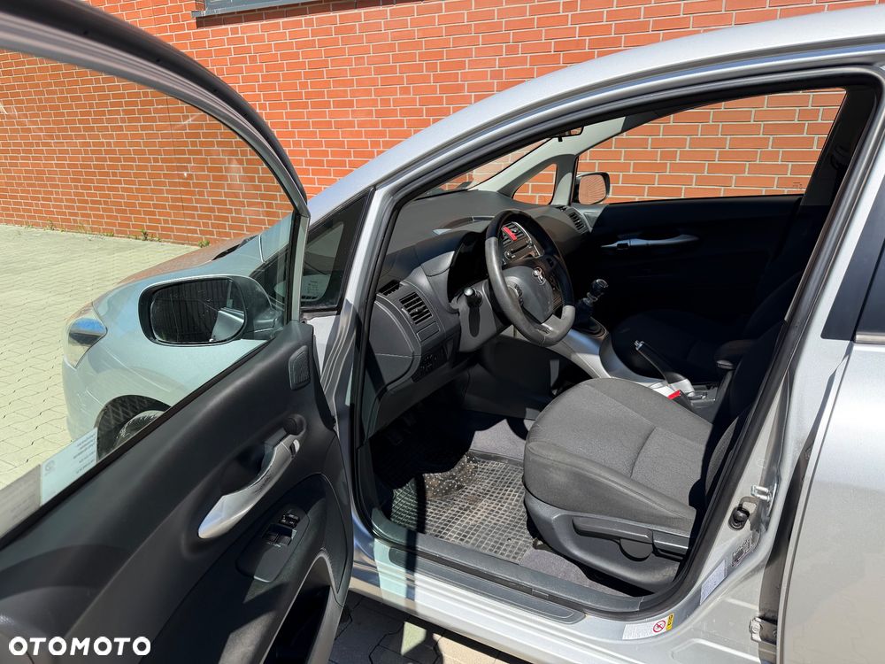 Toyota Auris - 5