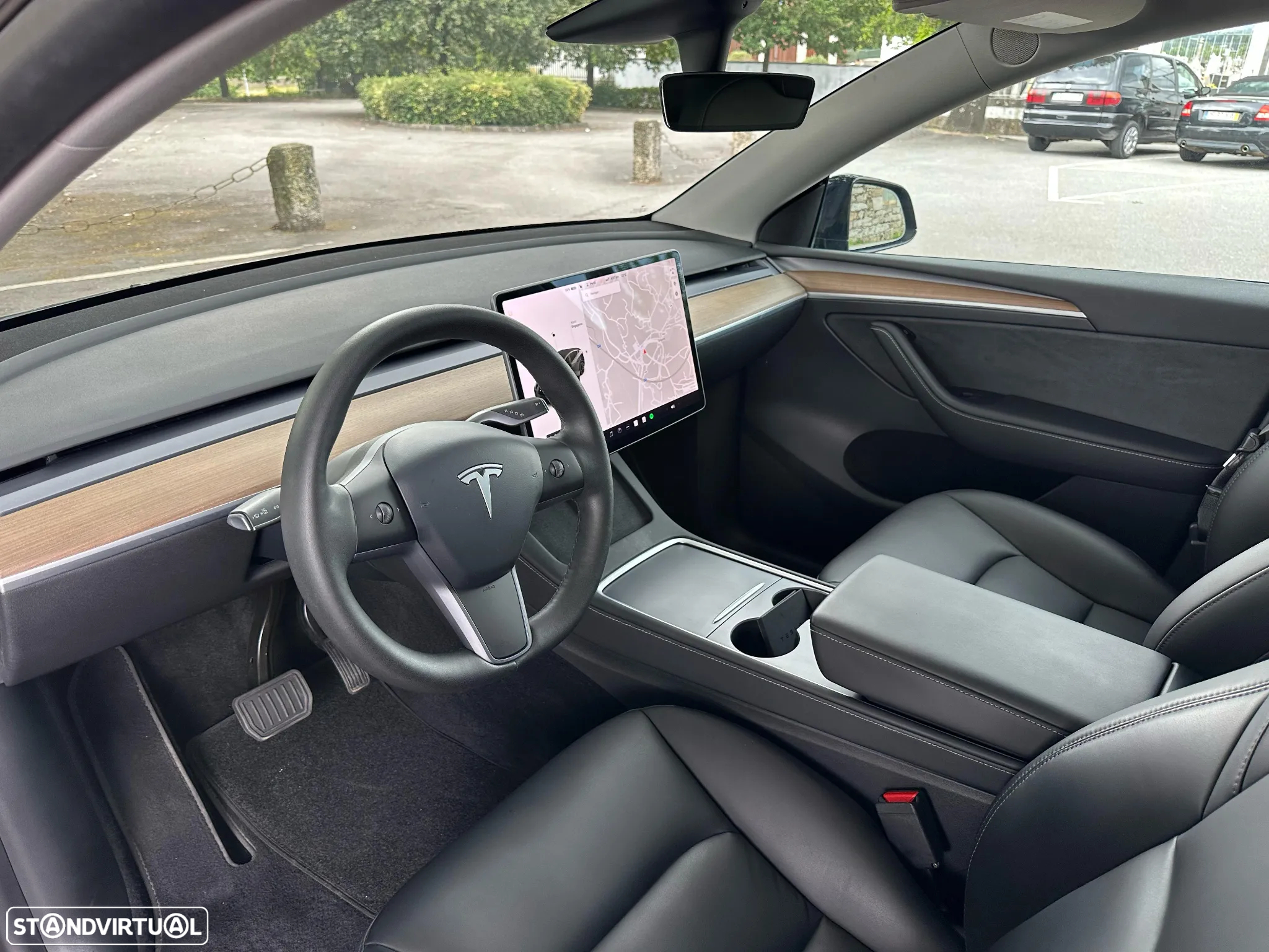 Tesla Model Y Long Range Dual Motor AWD - 8