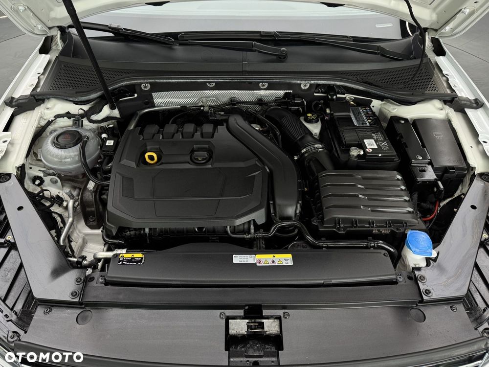 Volkswagen Passat - 21