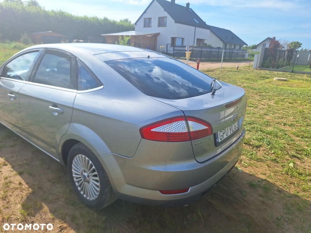 Ford Mondeo 2.0 TDCi Titanium - 10