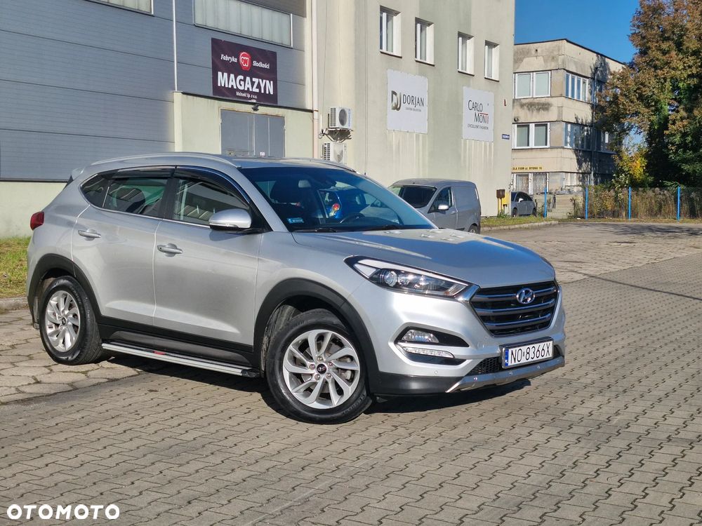 Hyundai Tucson 1.6 GDI BlueDrive Style 2WD - 16