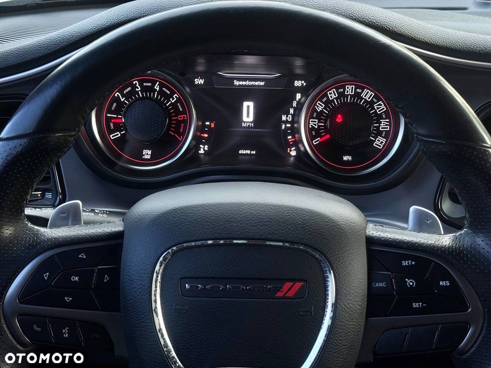 Dodge Challenger 5.7 R/T - 11