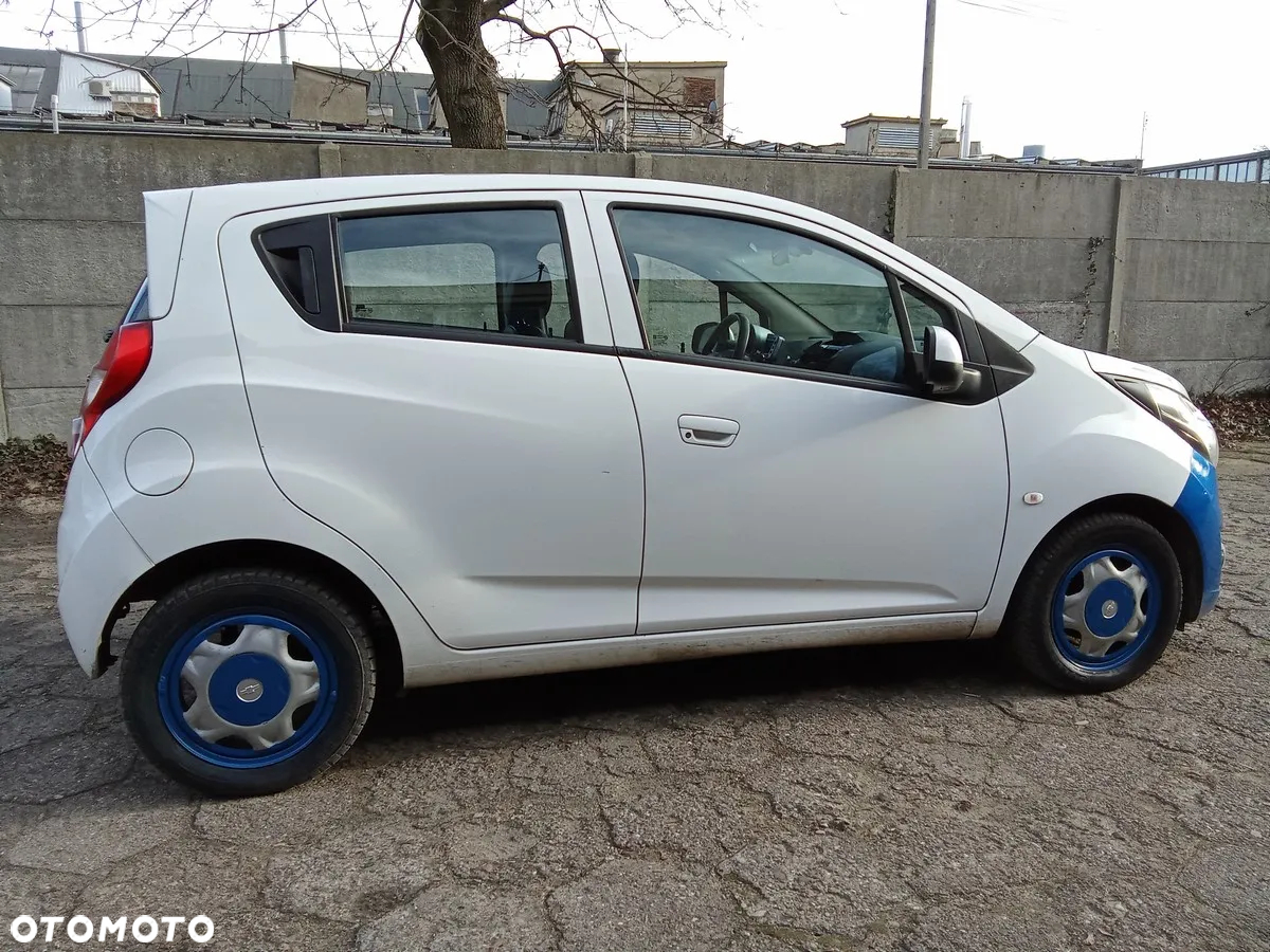 Chevrolet Spark 1.0 Base+ - 4